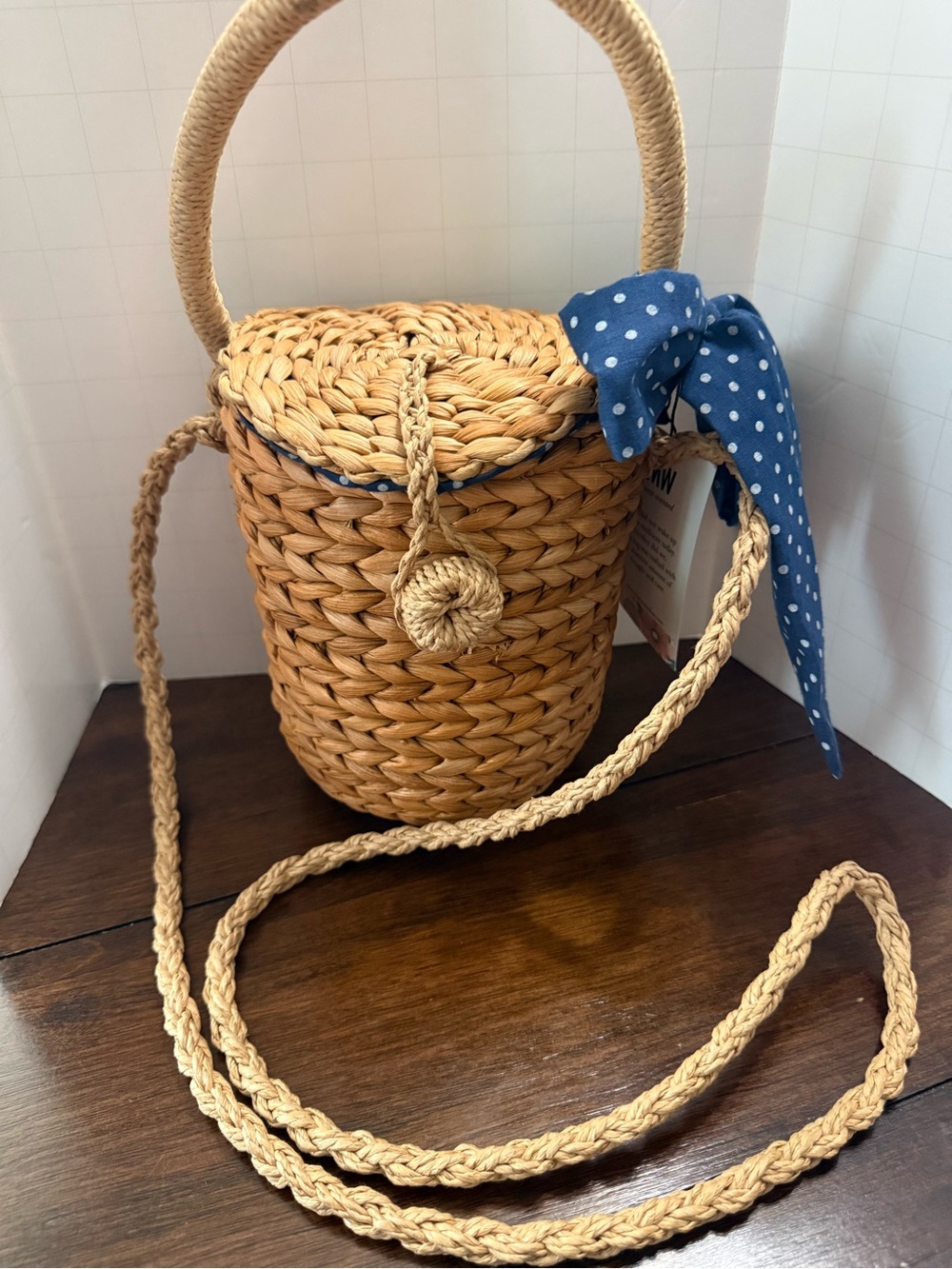 NWT Most Wanted Paper Straw Bucket Bag Polka Dot Bow Crossbody
Rattan - Picture 1 of 7